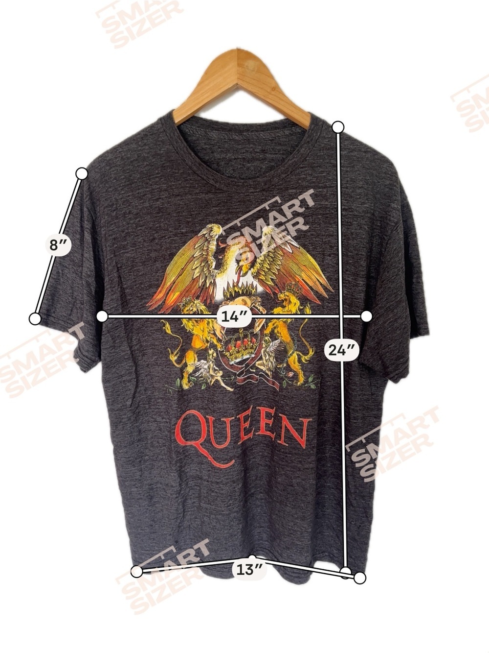 Que Charcoal Queen Graphic Crewneck Tee with Multicolor Crest - Picture 2 of 3